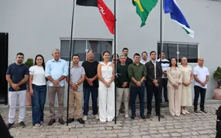 Hasteamento das bandeiras em alusão ao 7 de Setembro é realizado em Baraúna