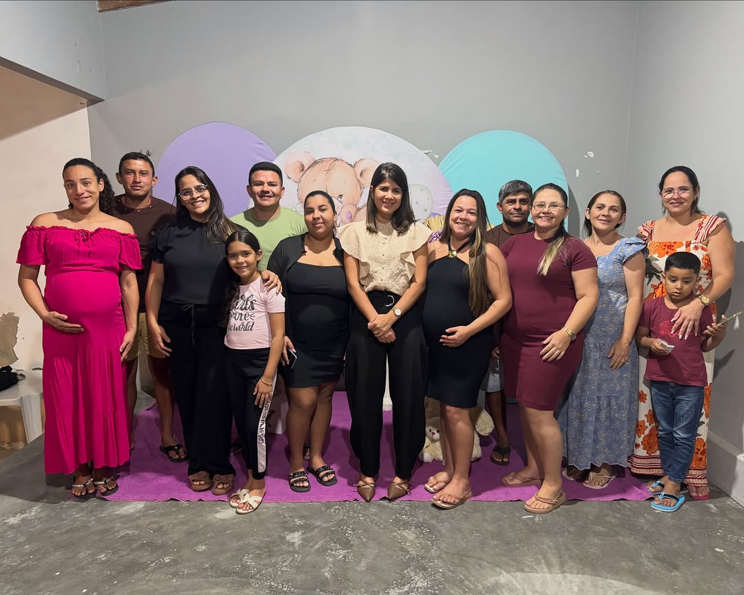 A Secretaria Municipal de Assistência Social, por meio do CRAS, em parceria com o Progr...
