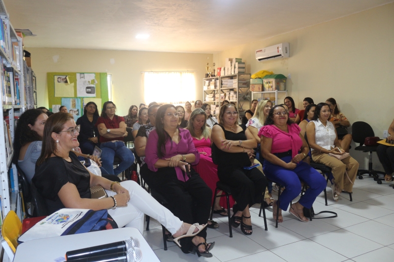 Homenagem ao Dia da Mulher da Secretária Municipal de Educação